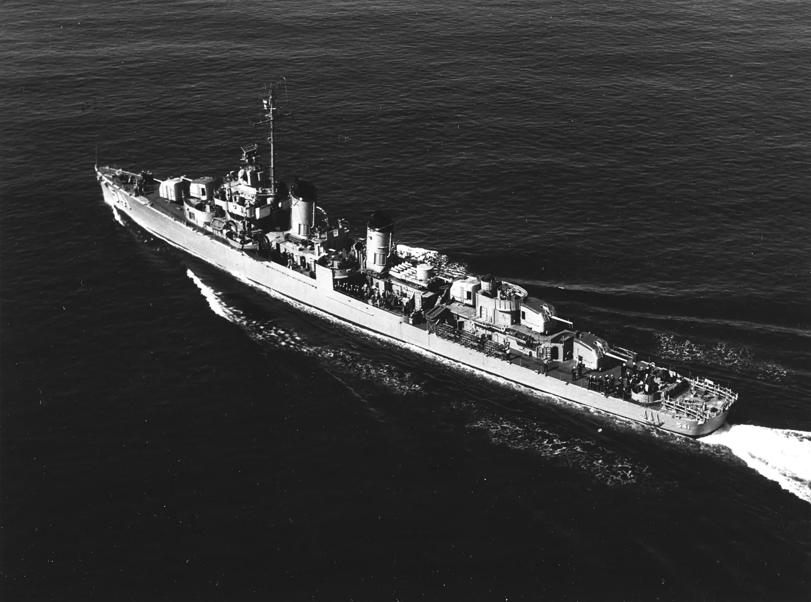 USS Yarnall (DD-541)